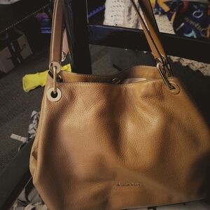 MK shoulder bag very good condition